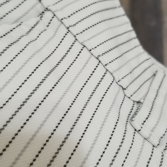 O'Neill Striped Shorts - Picture 10 of 10